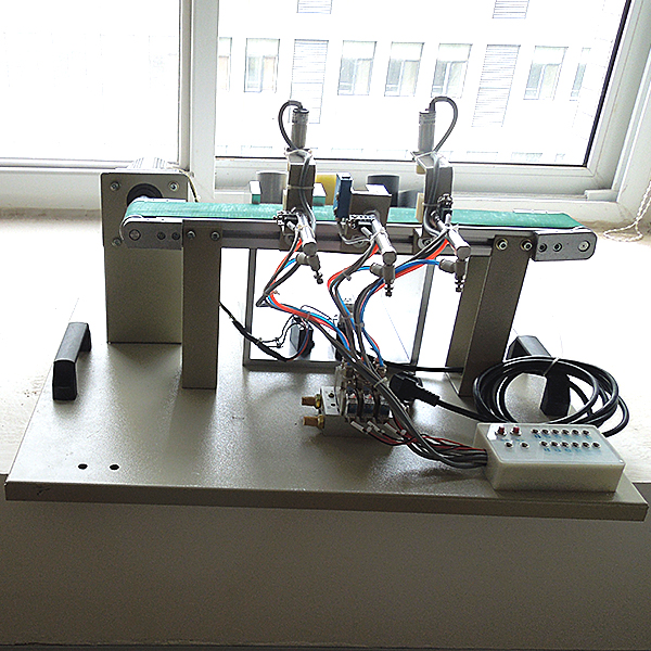 材料分揀PLC控制模型實驗臺(圖1) 材料分揀PLC控制模型實驗臺,透明液壓與氣動plc控制實驗裝置