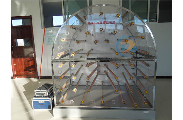 手把手教你挑選高性價比的電工實訓臺!(圖1) 手把手教你挑選高性價比的電工實訓臺!(圖1)